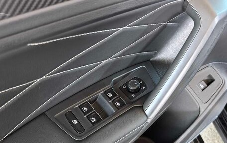 Volkswagen Tiguan, 2025 год, 4 250 000 рублей, 25 фотография