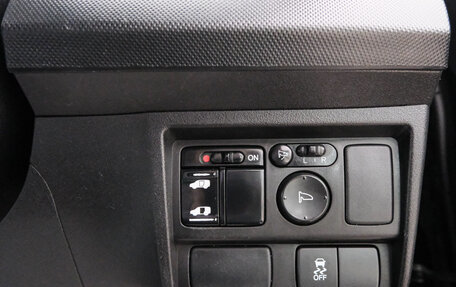 Honda Freed I, 2013 год, 1 049 000 рублей, 17 фотография