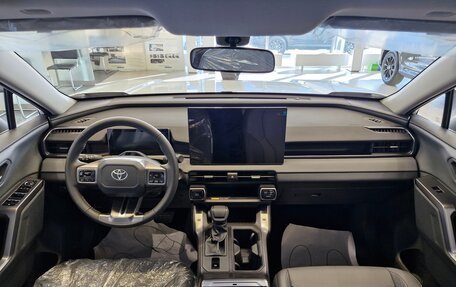 Toyota RAV4, 2026 год, 4 390 000 рублей, 19 фотография