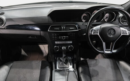 Mercedes-Benz C-Класс, 2011 год, 1 369 000 рублей, 20 фотография