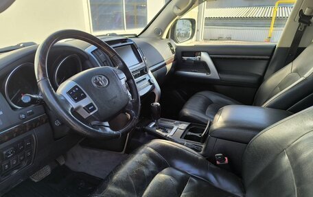 Toyota Land Cruiser 200, 2015 год, 3 580 000 рублей, 11 фотография