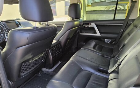 Toyota Land Cruiser 200, 2015 год, 3 580 000 рублей, 14 фотография