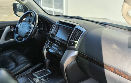 Toyota Land Cruiser 200, 2015 год, 3 580 000 рублей, 12 фотография