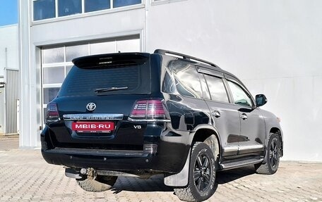 Toyota Land Cruiser 200, 2015 год, 3 580 000 рублей, 6 фотография