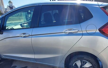 Honda Fit III, 2015 год, 950 000 рублей, 2 фотография