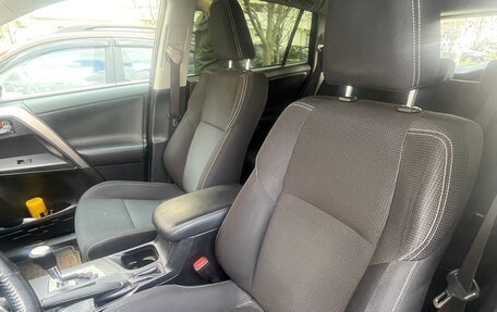 Toyota RAV4, 2016 год, 2 000 000 рублей, 7 фотография