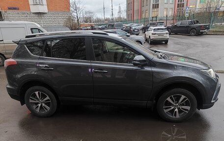 Toyota RAV4, 2016 год, 2 000 000 рублей, 3 фотография