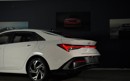 Hyundai Elantra, 2024 год, 2 249 000 рублей, 8 фотография