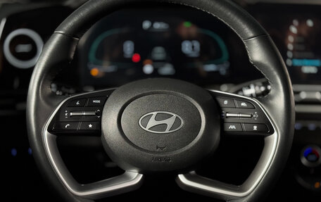 Hyundai Elantra, 2024 год, 2 249 000 рублей, 20 фотография