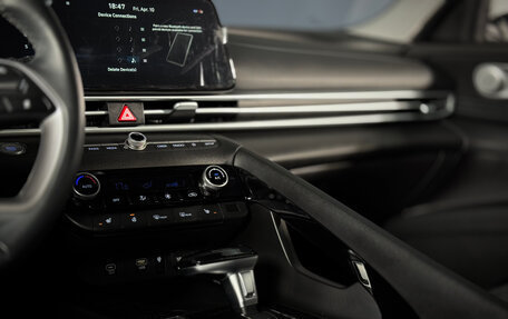 Hyundai Elantra, 2024 год, 2 249 000 рублей, 26 фотография