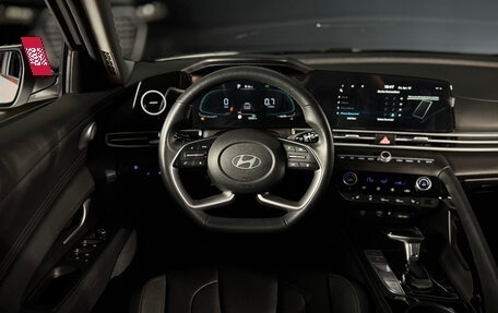 Hyundai Elantra, 2024 год, 2 249 000 рублей, 27 фотография