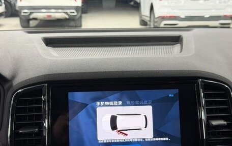 Skoda Karoq I, 2022 год, 2 235 000 рублей, 12 фотография