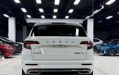 Skoda Karoq I, 2022 год, 2 235 000 рублей, 5 фотография