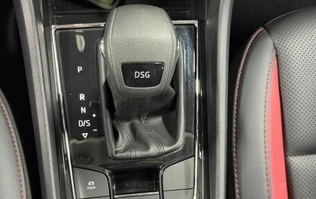 Skoda Karoq I, 2022 год, 2 235 000 рублей, 15 фотография