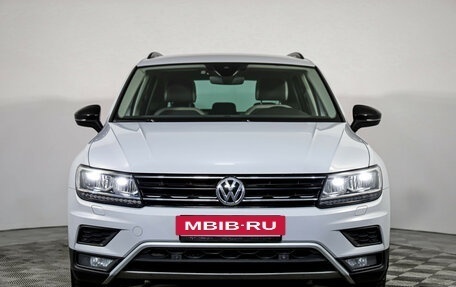 Volkswagen Tiguan II, 2019 год, 1 875 000 рублей, 2 фотография