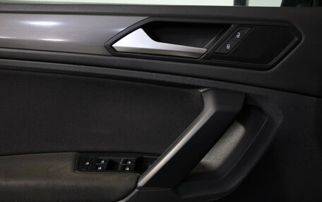 Volkswagen Tiguan II, 2019 год, 1 875 000 рублей, 21 фотография