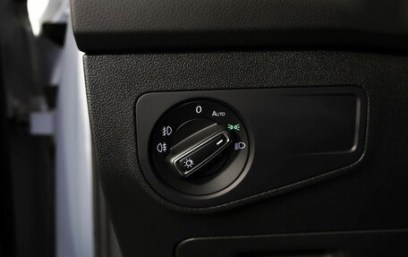 Volkswagen Tiguan II, 2019 год, 1 875 000 рублей, 20 фотография