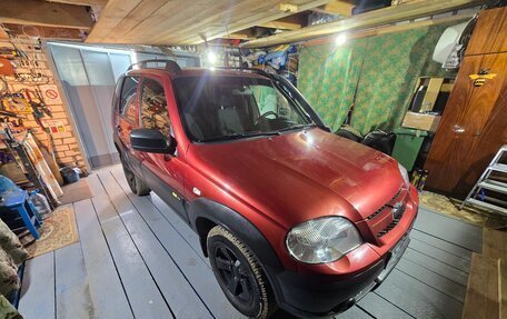 Chevrolet Niva I рестайлинг, 2016 год, 800 000 рублей, 3 фотография