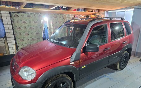 Chevrolet Niva I рестайлинг, 2016 год, 800 000 рублей, 2 фотография