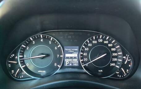 Nissan Patrol, 2012 год, 2 050 000 рублей, 15 фотография