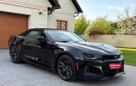 Chevrolet Camaro VI, 2017 год, 9 800 000 рублей, 25 фотография