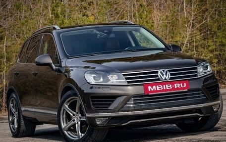 Volkswagen Touareg III, 2016 год, 3 575 000 рублей, 2 фотография