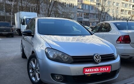 Volkswagen Golf VI, 2012 год, 750 000 рублей, 1 фотография