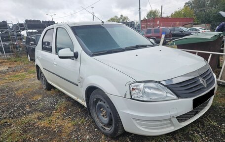 Renault Logan I, 2014 год, 235 000 рублей, 1 фотография