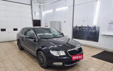 Skoda Superb III рестайлинг, 2012 год, 930 000 рублей, 7 фотография