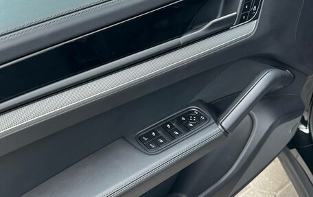 Porsche Cayenne III, 2024 год, 17 000 000 рублей, 13 фотография