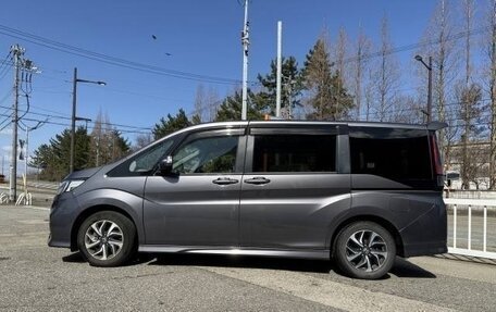 Honda Stepwgn IV, 2021 год, 2 100 000 рублей, 7 фотография