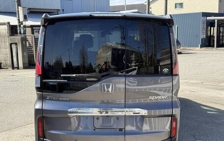 Honda Stepwgn IV, 2021 год, 2 100 000 рублей, 5 фотография