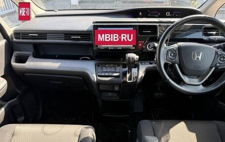 Honda Stepwgn IV, 2021 год, 2 100 000 рублей, 9 фотография