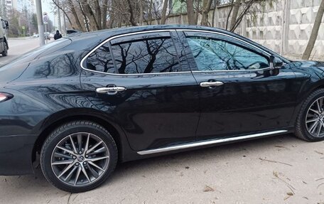 Toyota Camry, 2023 год, 3 187 000 рублей, 2 фотография