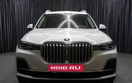 BMW X7, 2019 год, 7 400 000 рублей, 3 фотография