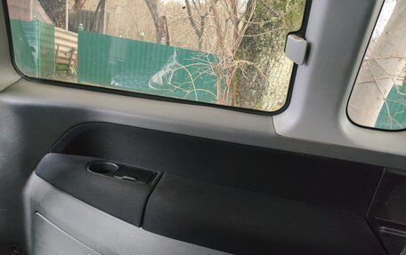 Mitsubishi RVR III рестайлинг, 1999 год, 180 000 рублей, 10 фотография