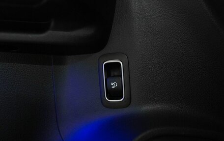 Mercedes-Benz GLB, 2024 год, 6 570 000 рублей, 14 фотография