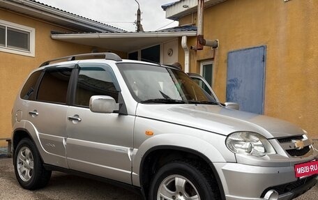Chevrolet Niva I рестайлинг, 2011 год, 420 000 рублей, 2 фотография