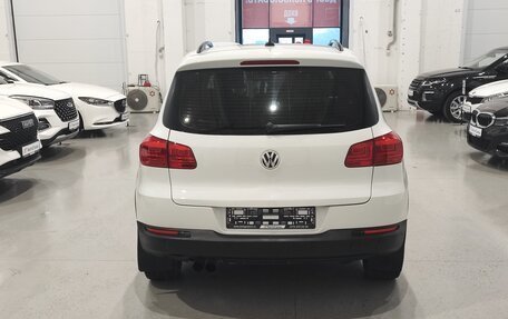 Volkswagen Tiguan I, 2015 год, 1 600 000 рублей, 5 фотография