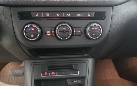 Volkswagen Tiguan I, 2015 год, 1 600 000 рублей, 11 фотография