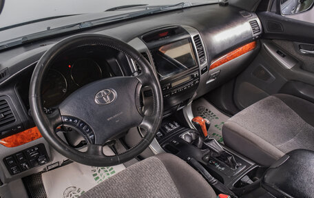 Toyota Land Cruiser Prado 120 рестайлинг, 2008 год, 2 629 000 рублей, 7 фотография