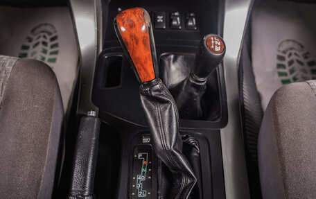 Toyota Land Cruiser Prado 120 рестайлинг, 2008 год, 2 629 000 рублей, 16 фотография