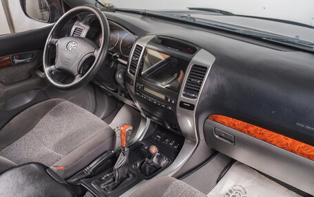 Toyota Land Cruiser Prado 120 рестайлинг, 2008 год, 2 629 000 рублей, 17 фотография