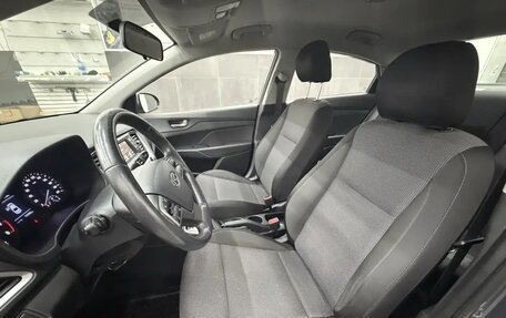 Hyundai Solaris II рестайлинг, 2018 год, 1 350 000 рублей, 13 фотография