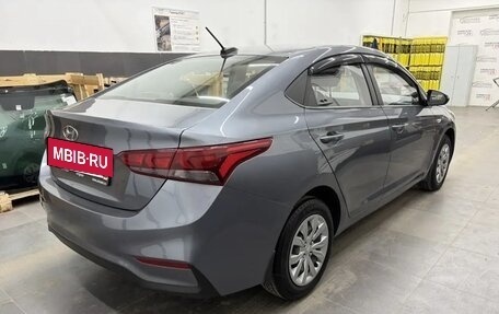 Hyundai Solaris II рестайлинг, 2018 год, 1 350 000 рублей, 7 фотография