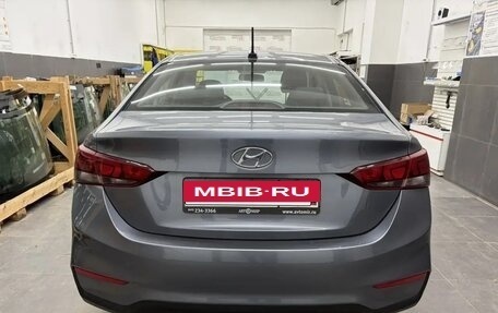 Hyundai Solaris II рестайлинг, 2018 год, 1 350 000 рублей, 6 фотография