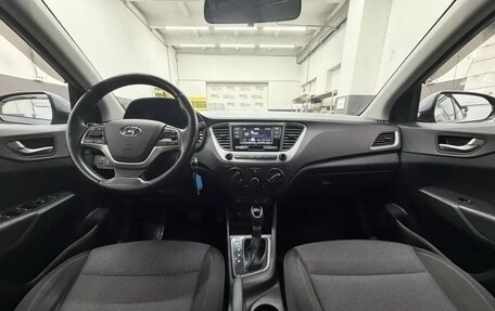 Hyundai Solaris II рестайлинг, 2018 год, 1 350 000 рублей, 23 фотография