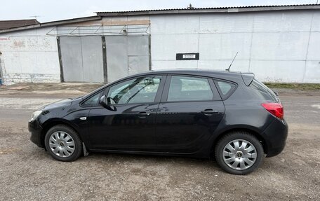 Opel Astra J, 2011 год, 620 000 рублей, 8 фотография