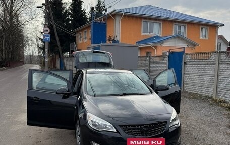 Opel Astra J, 2011 год, 620 000 рублей, 3 фотография