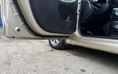 Hyundai Solaris II рестайлинг, 2011 год, 750 000 рублей, 11 фотография